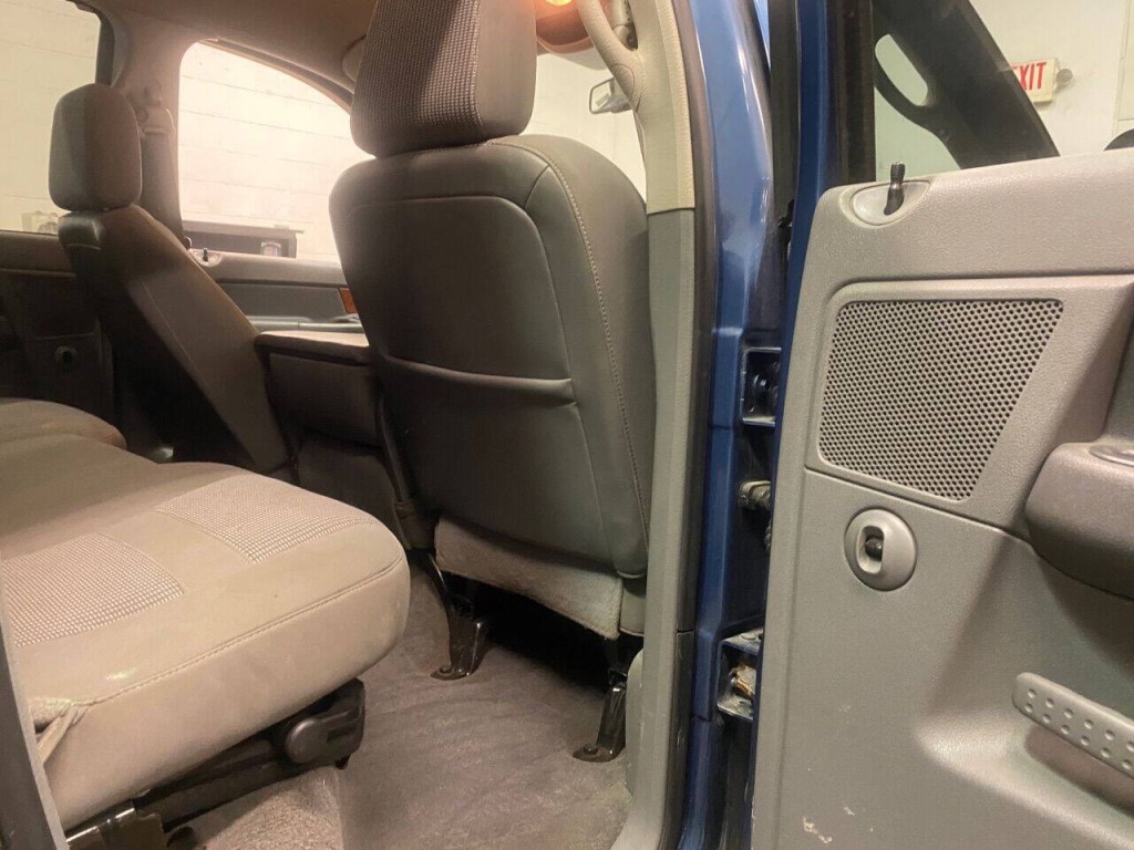 2006 Dodge Ram 2500 Image 15
