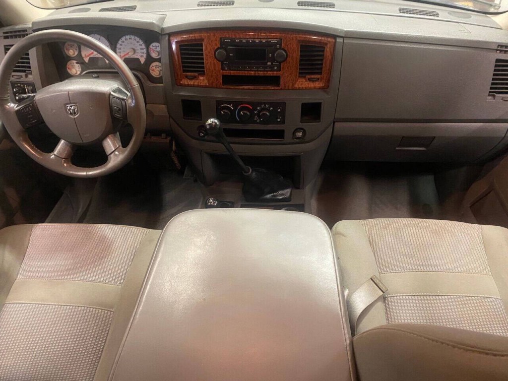 2006 Dodge Ram 2500 Image 16