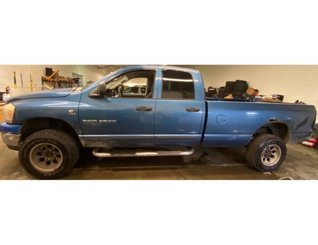 2006 Dodge Ram 2500 Image 3