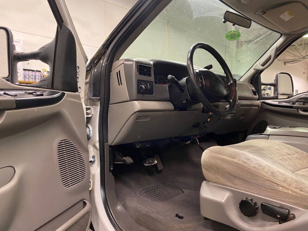 1999 Ford F-250 Image 8