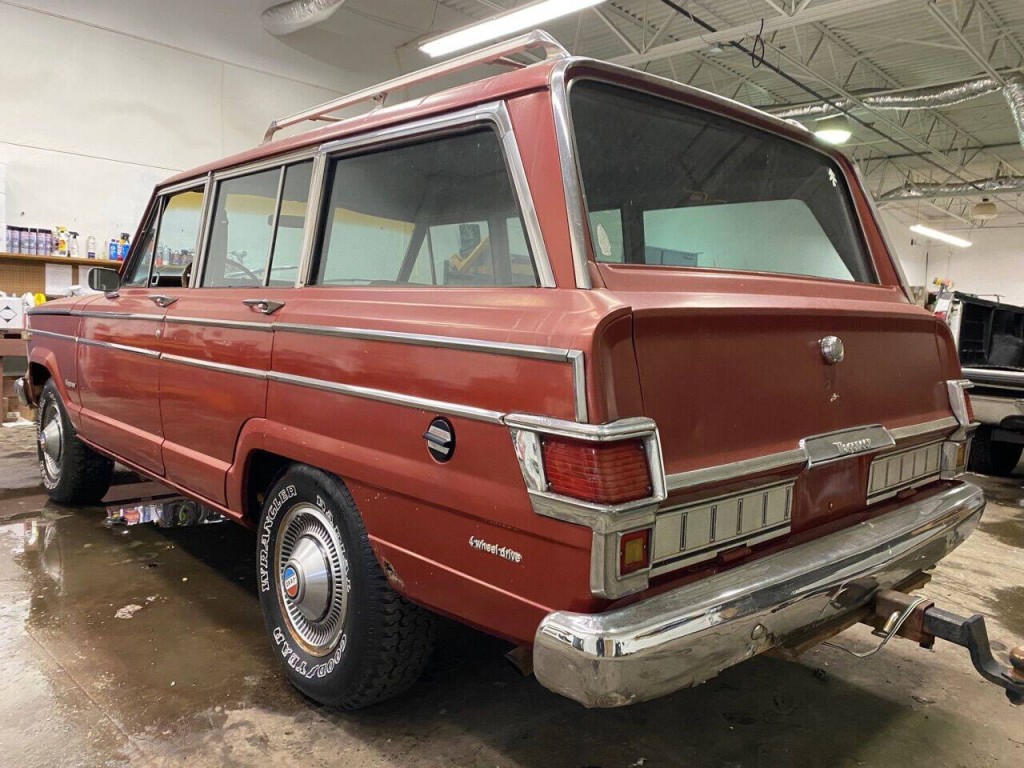 1979 Jeep Grand Cherokee Image 3
