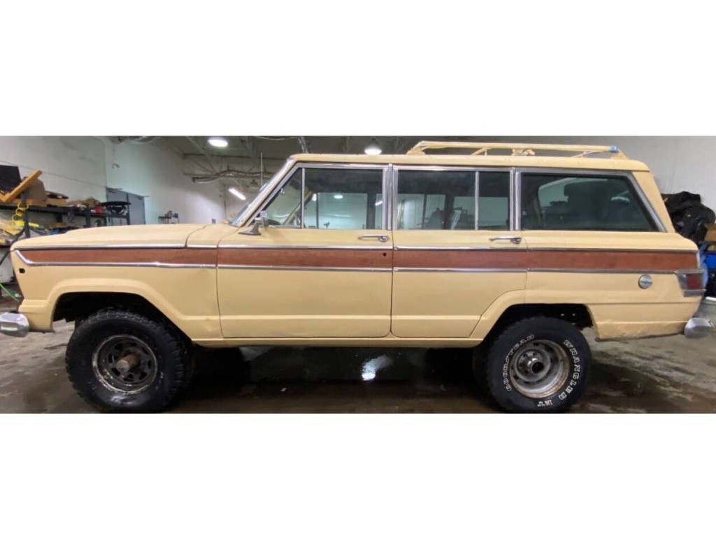 1979 Jeep Wagoneer Image 2