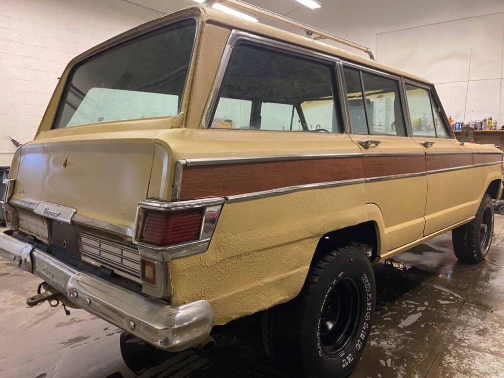 1979 Jeep Wagoneer Image 5