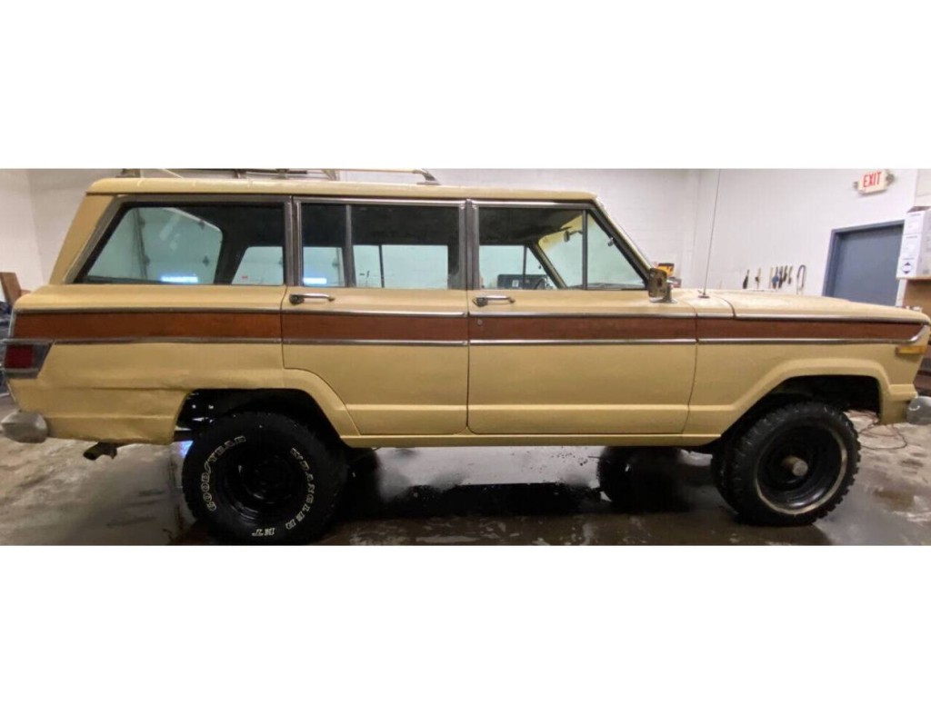 1979 Jeep Wagoneer Image 6