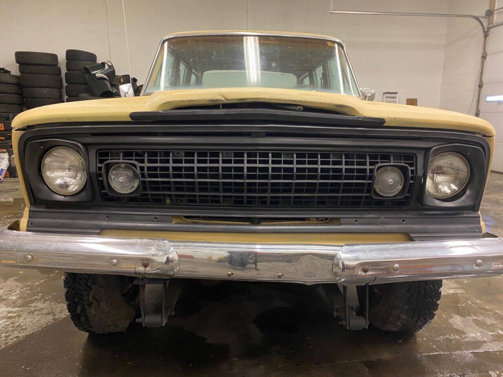 1979 Jeep Wagoneer Image 8