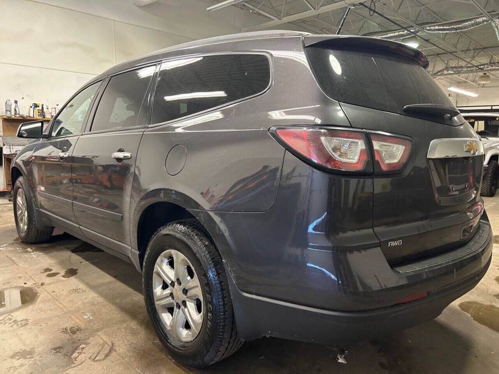 2016 Chevrolet Traverse Image 3