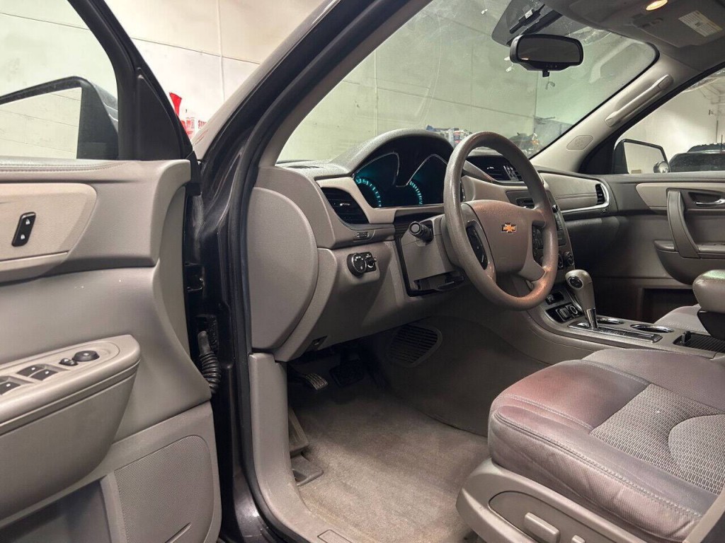 2016 Chevrolet Traverse Image 12