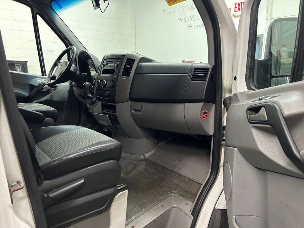 2008 Dodge Sprinter Image 13