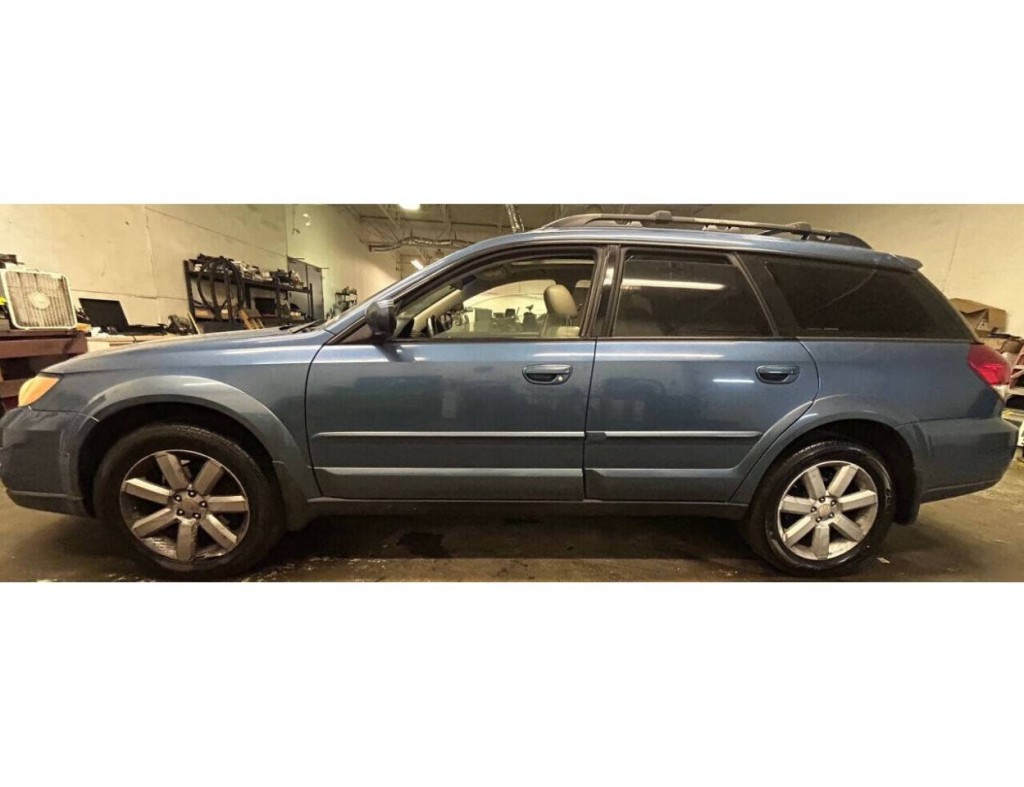 2008 Subaru Outback Image 2
