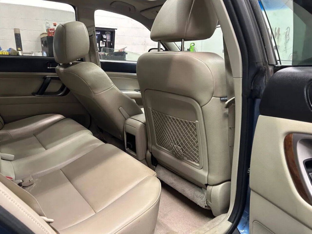 2008 Subaru Outback Image 13