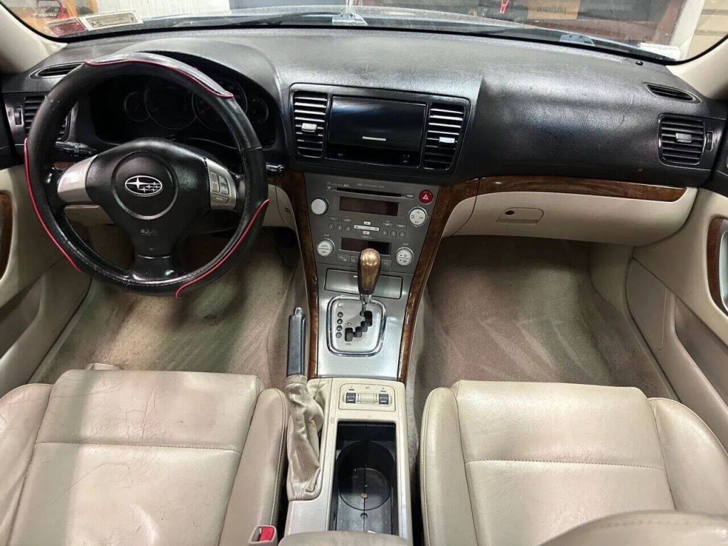 2008 Subaru Outback Image 14