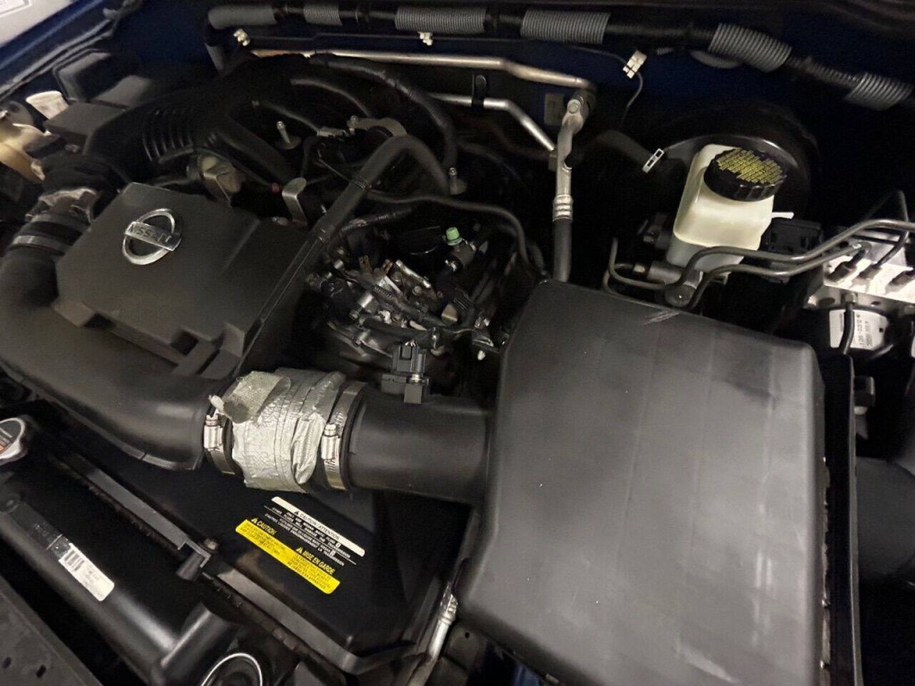 2012 Nissan Frontier Image 11