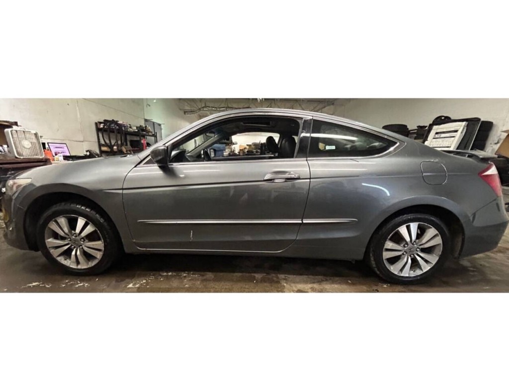 2008 Honda Accord Image 2