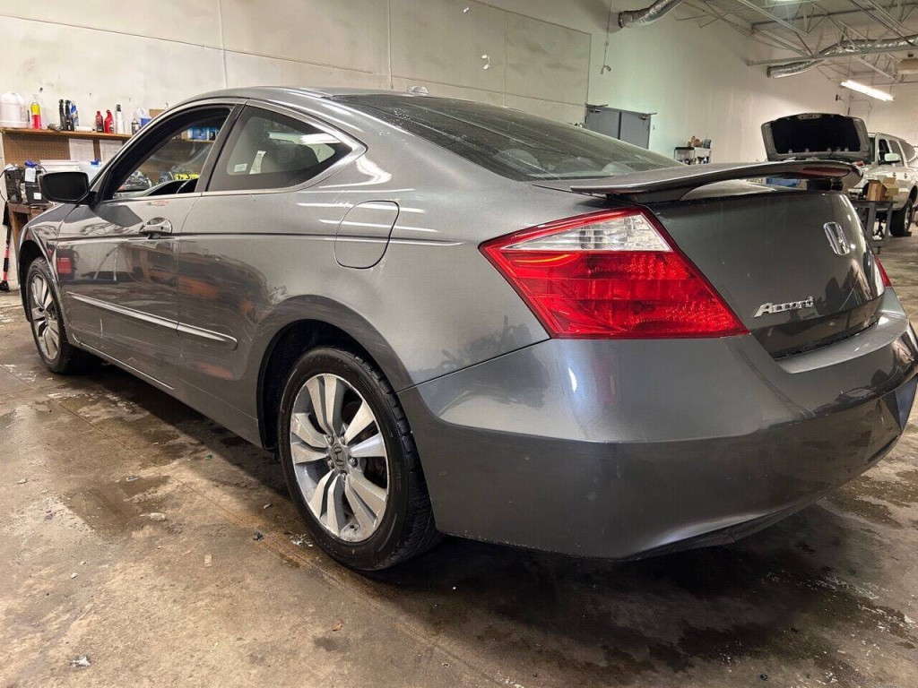 2008 Honda Accord Image 3