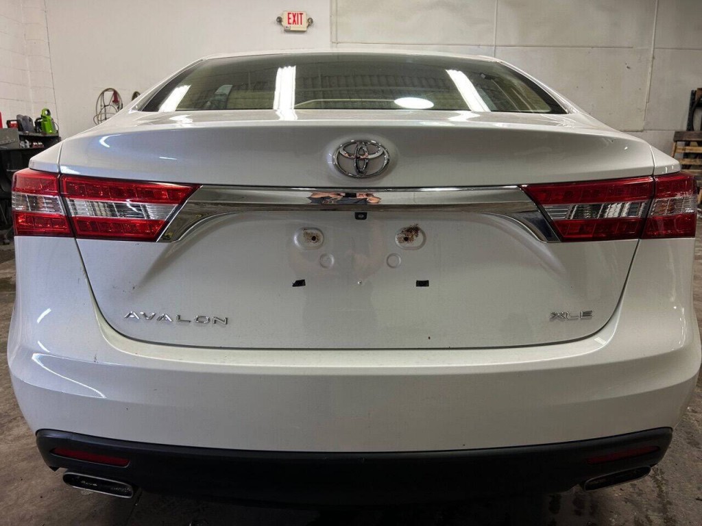 2014 Toyota Avalon Image 4