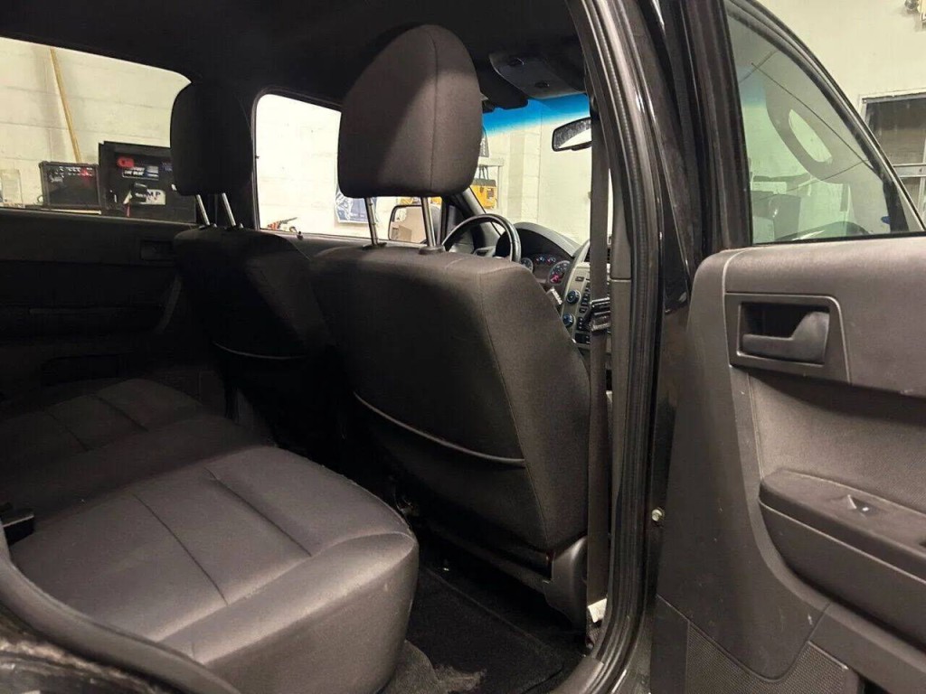 2011 Ford Escape Image 14