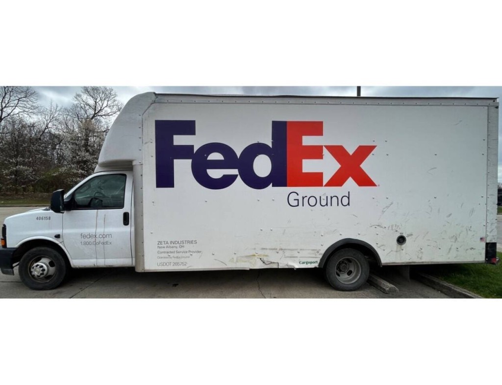 2017 Chevrolet Express Image 2