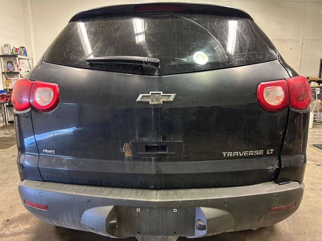 2012 Chevrolet Traverse Image 3