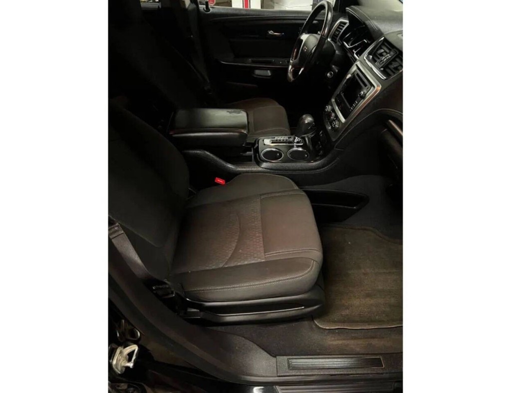 2015 GMC Acadia Image 11