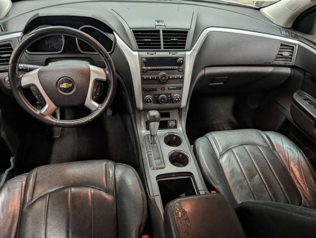2011 Chevrolet Traverse Image 7