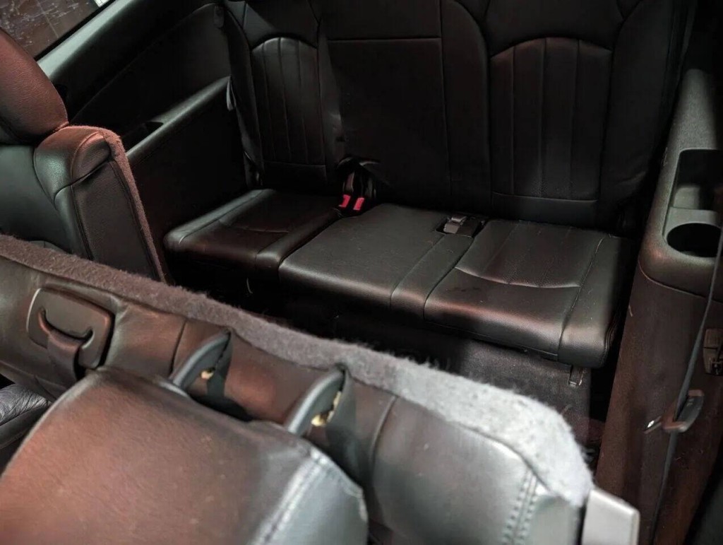2011 Chevrolet Traverse Image 11