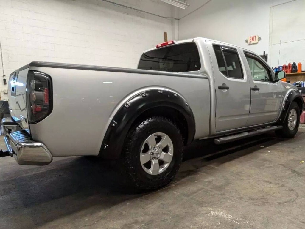 2009 Nissan Frontier Image 7