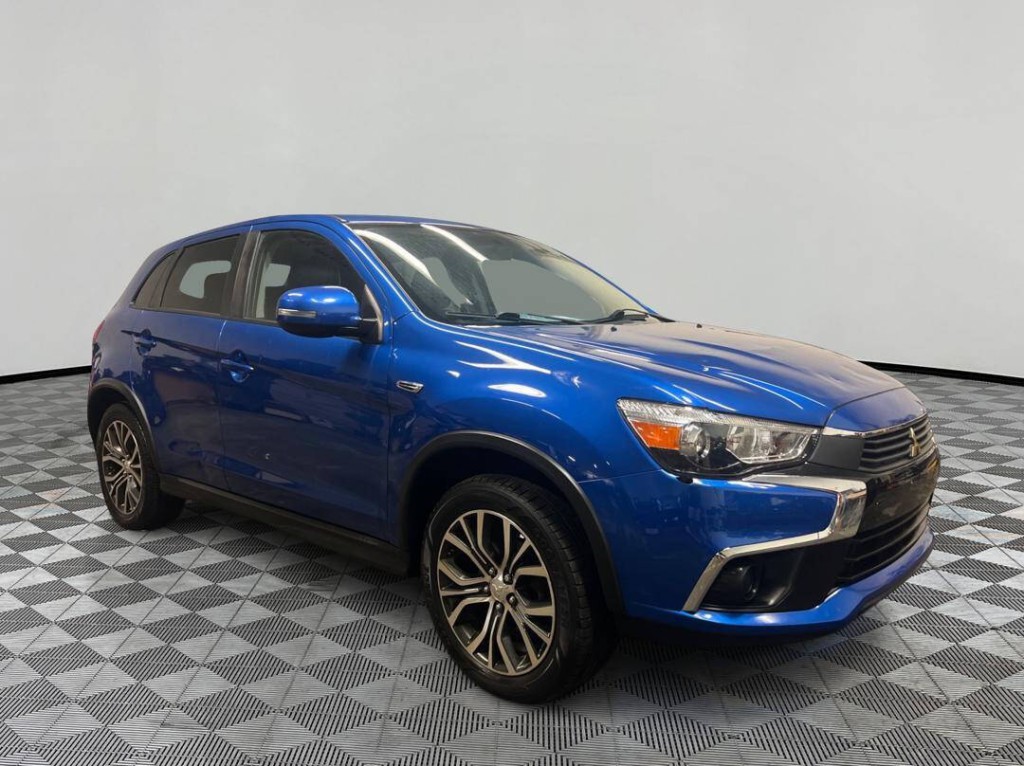 2017 Mitsubishi Outlander Image 8