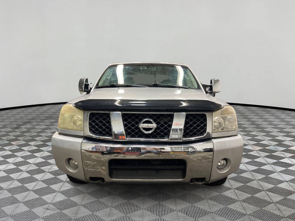 2004 Nissan Titan Image 6