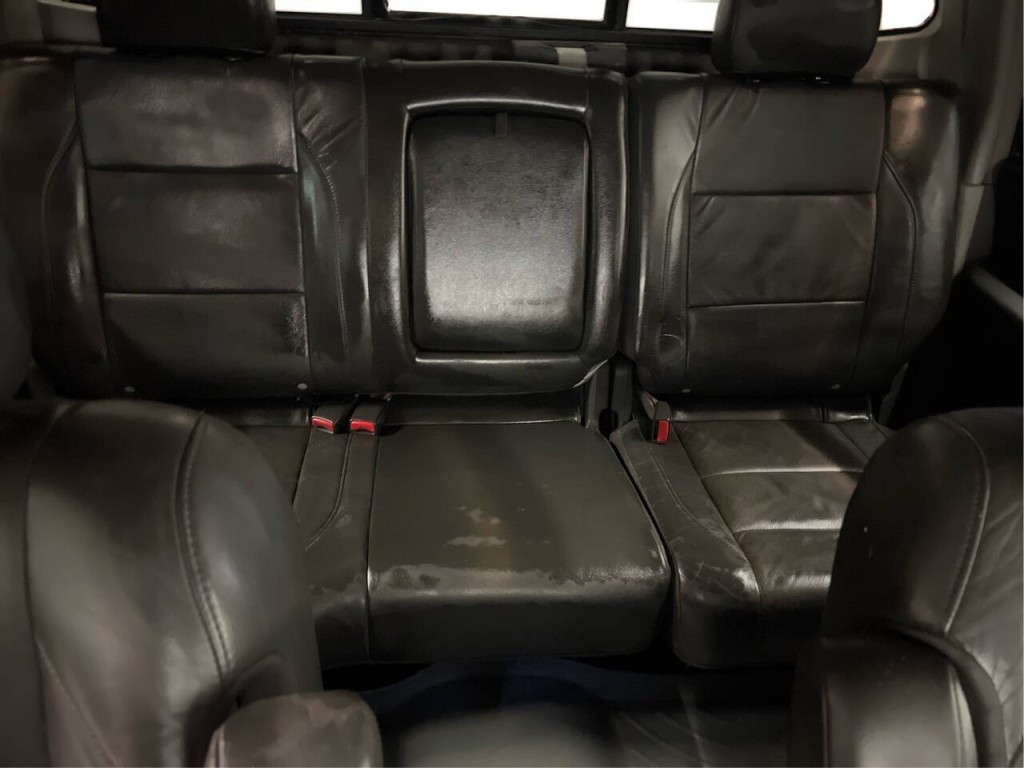 2004 Nissan Titan Image 12