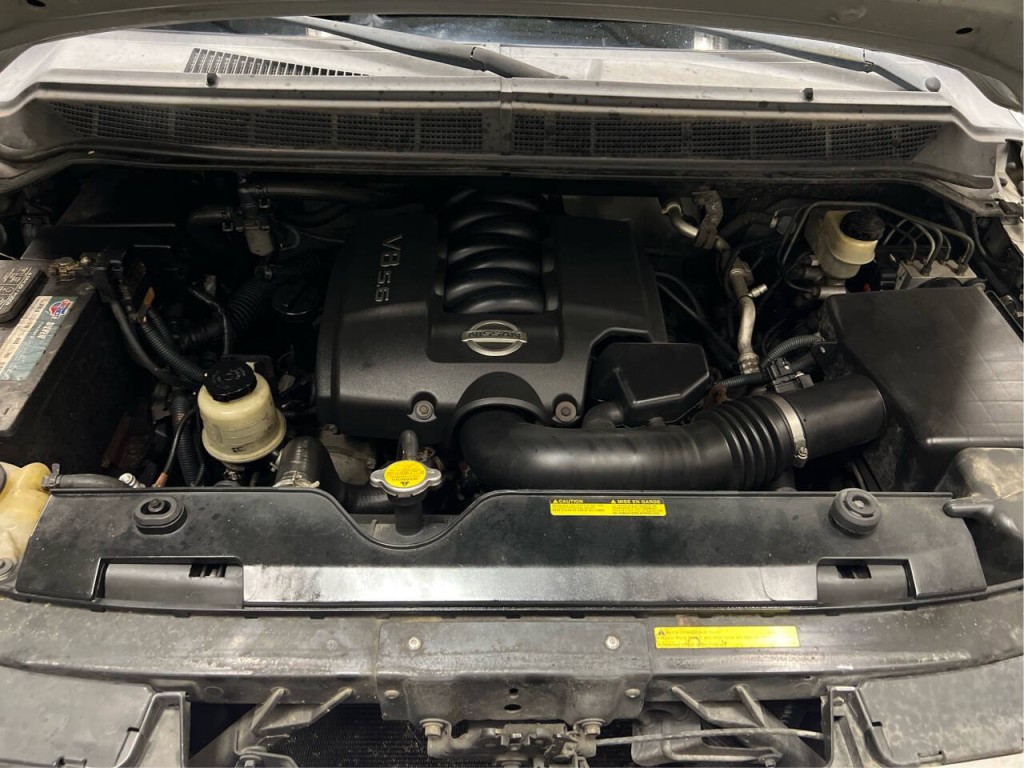 2004 Nissan Titan Image 17