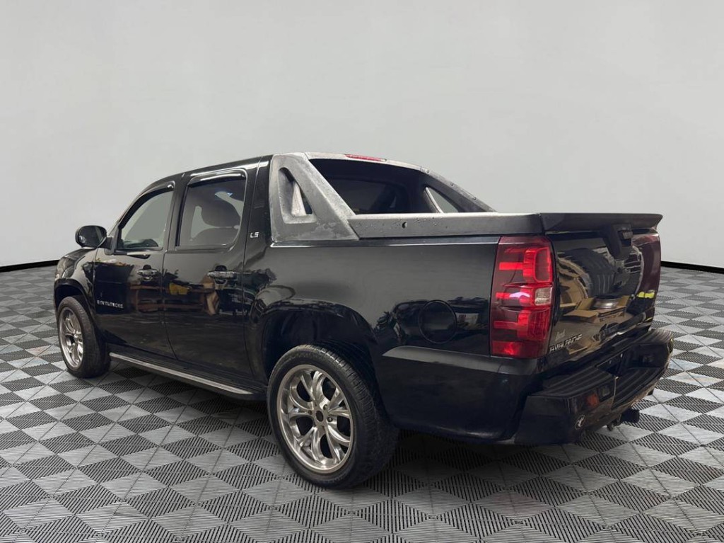 2008 Chevrolet Avalanche Image 4