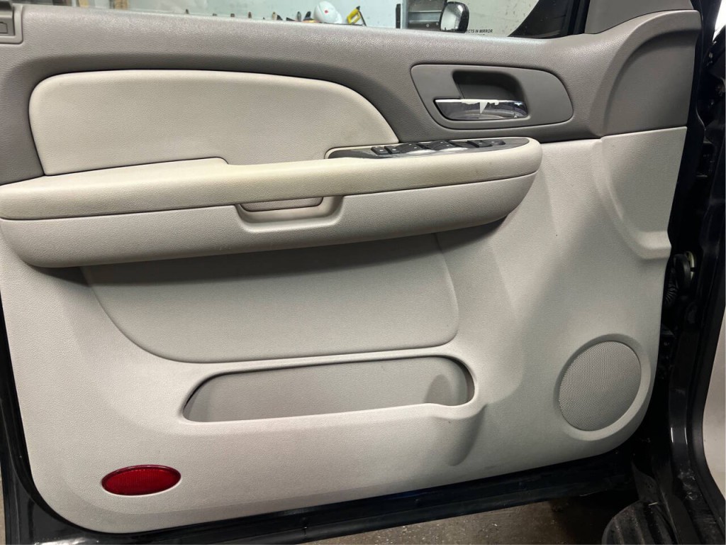 2008 Chevrolet Avalanche Image 13