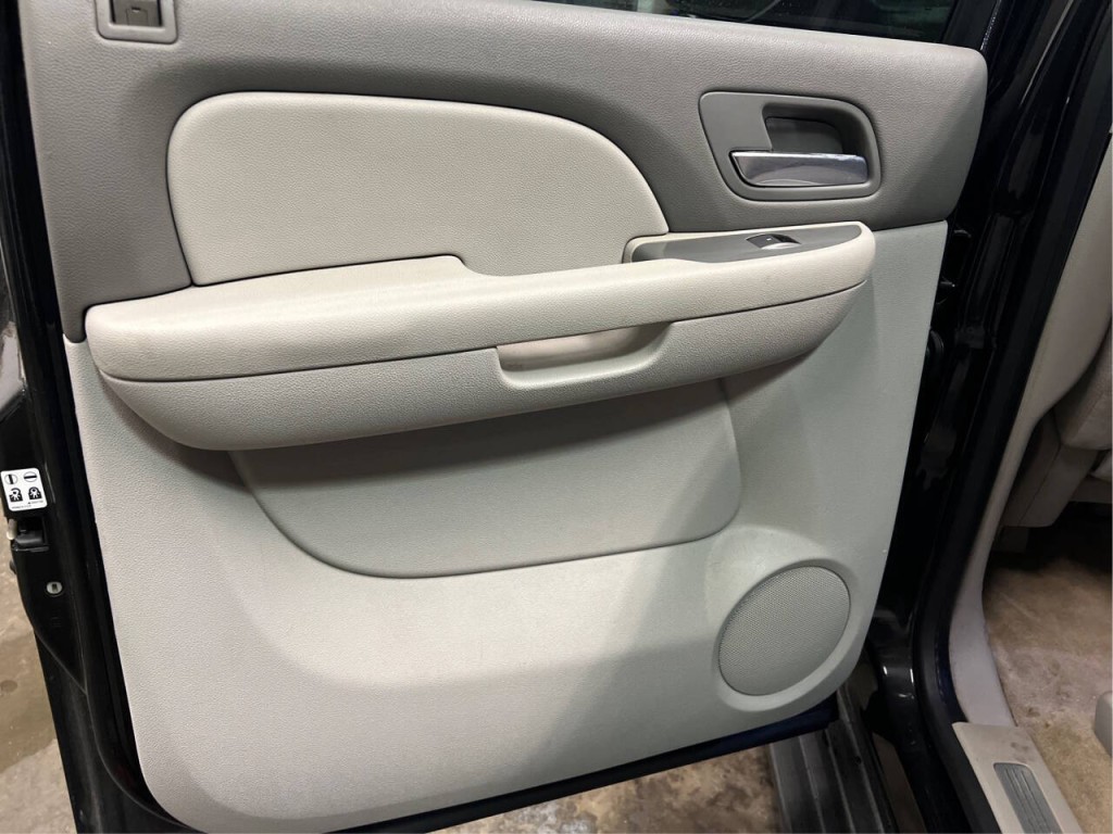 2008 Chevrolet Avalanche Image 14