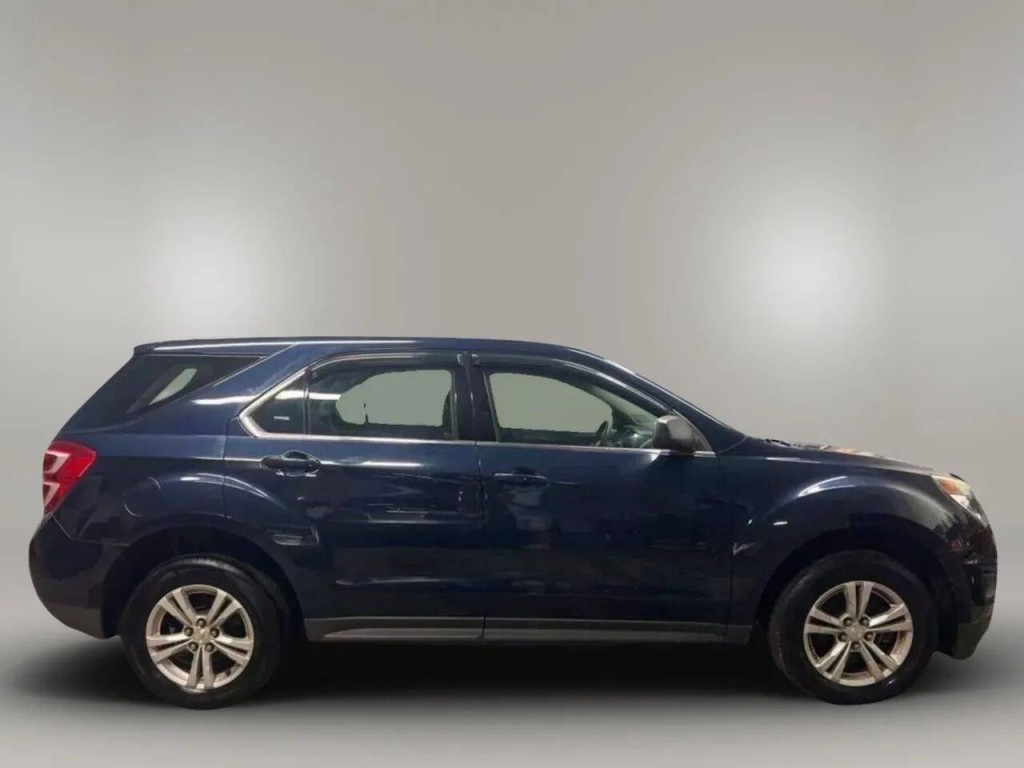 2016 Chevrolet Equinox Image 2