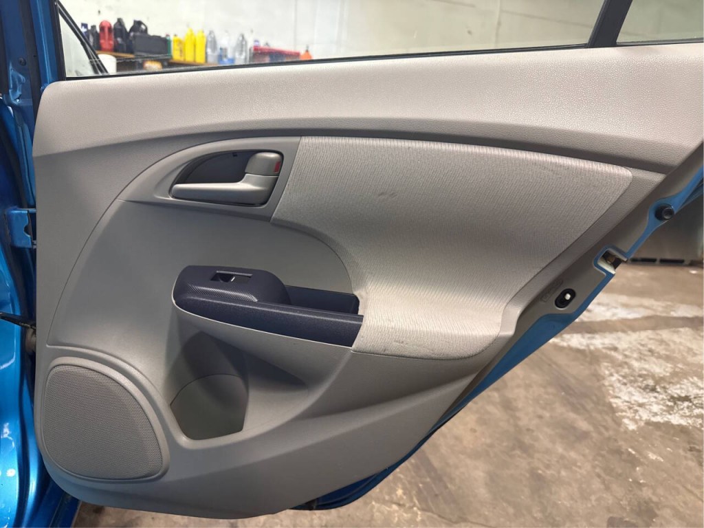 2010 Honda Insight Image 16