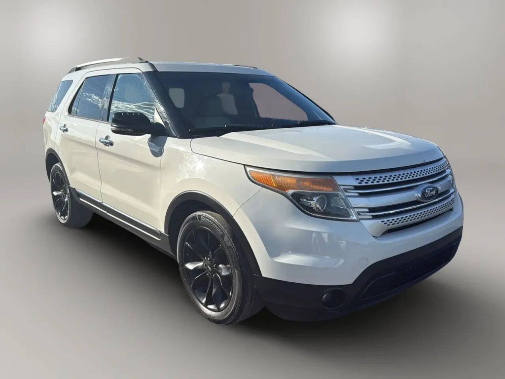 2012 Ford Explorer Image 2