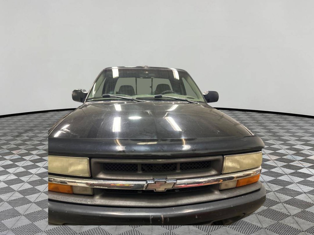 2003 Chevrolet S10 Image 7