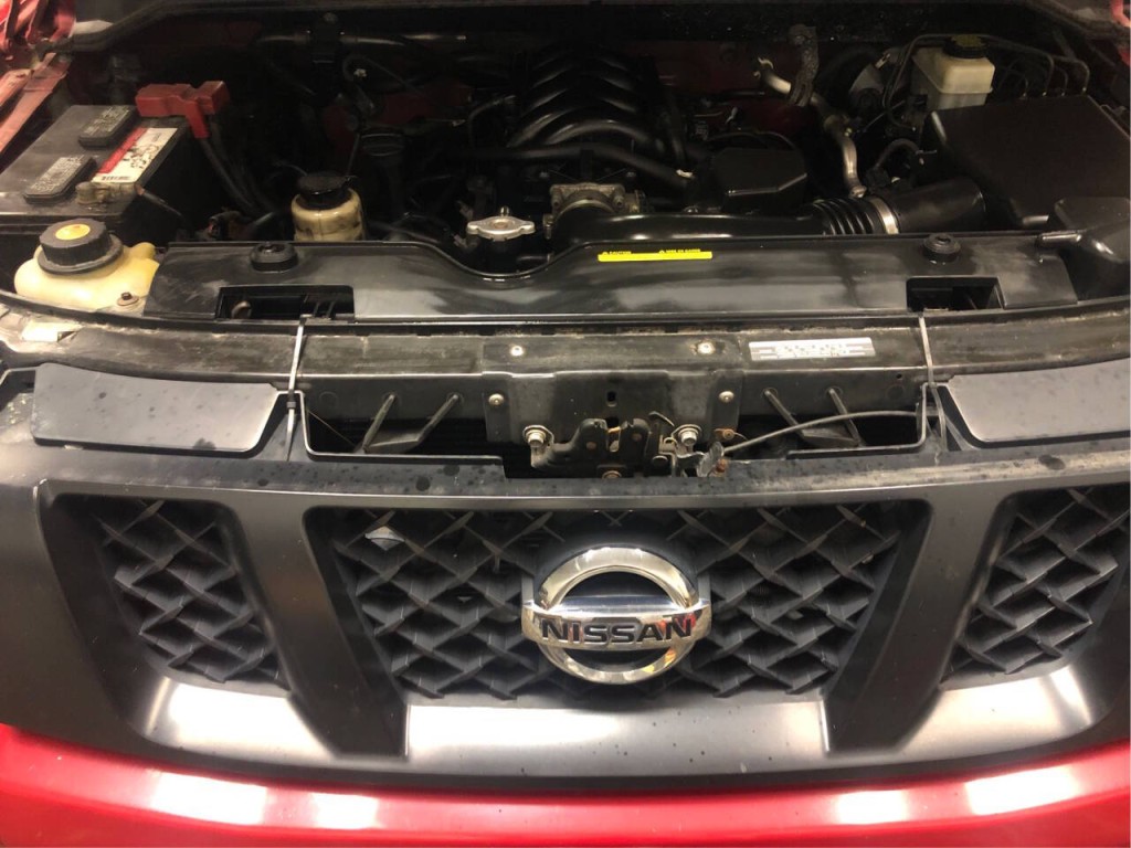 2010 Nissan Titan Image 14
