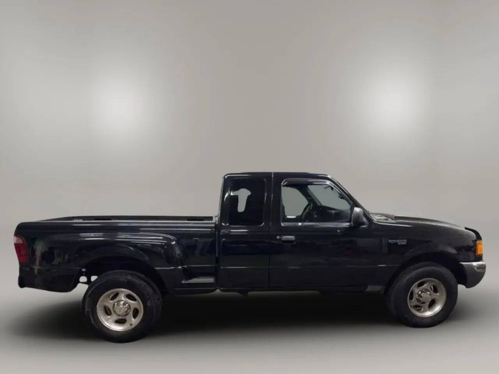 2003 Ford Ranger Image 2