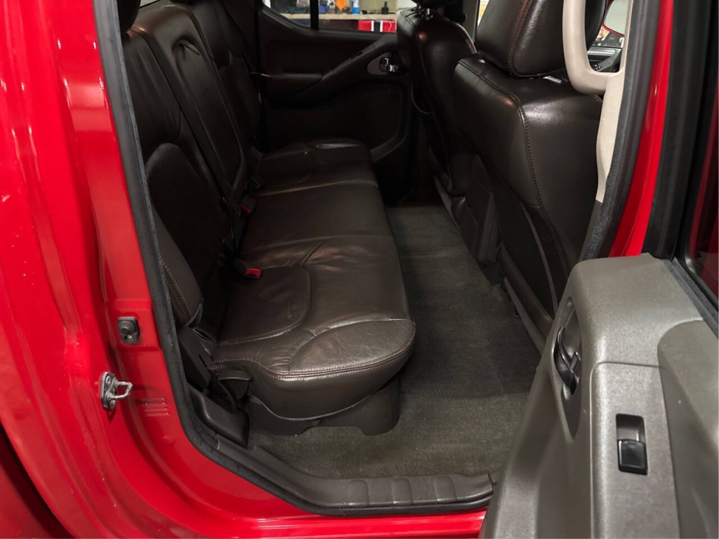 2009 Nissan Frontier Image 13