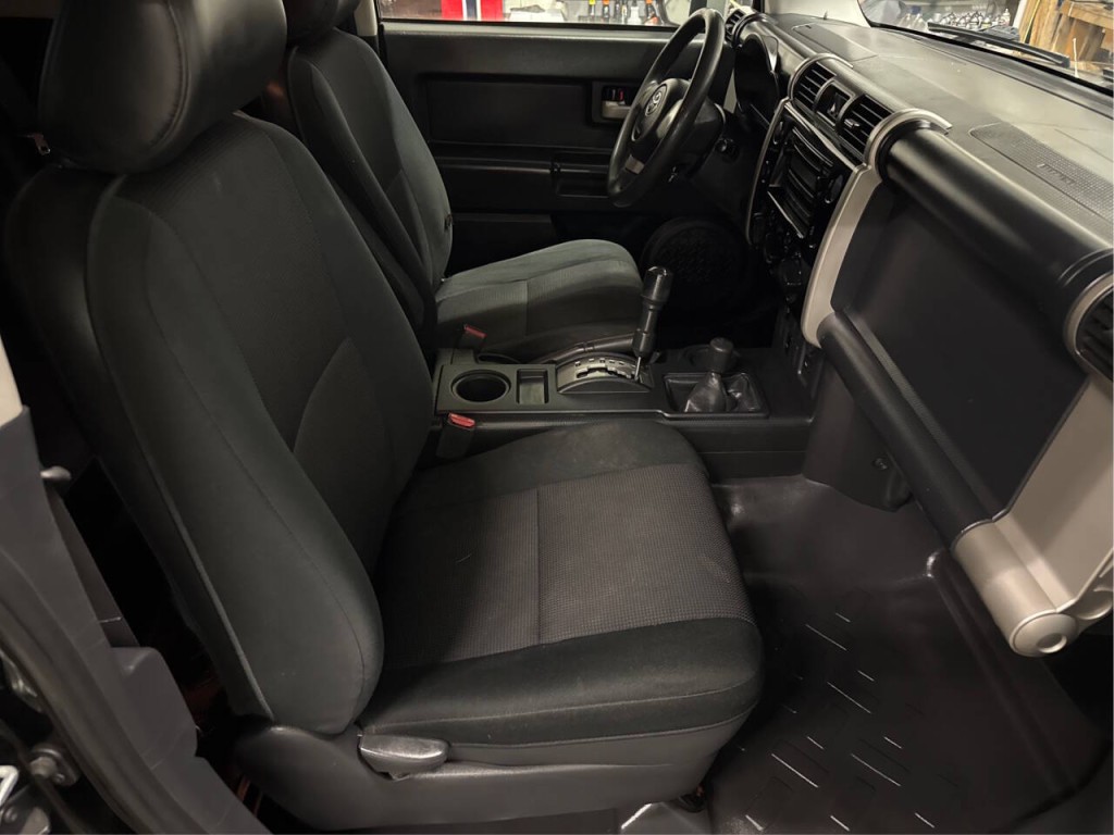 2007 Toyota FJ Cruiser Image 11