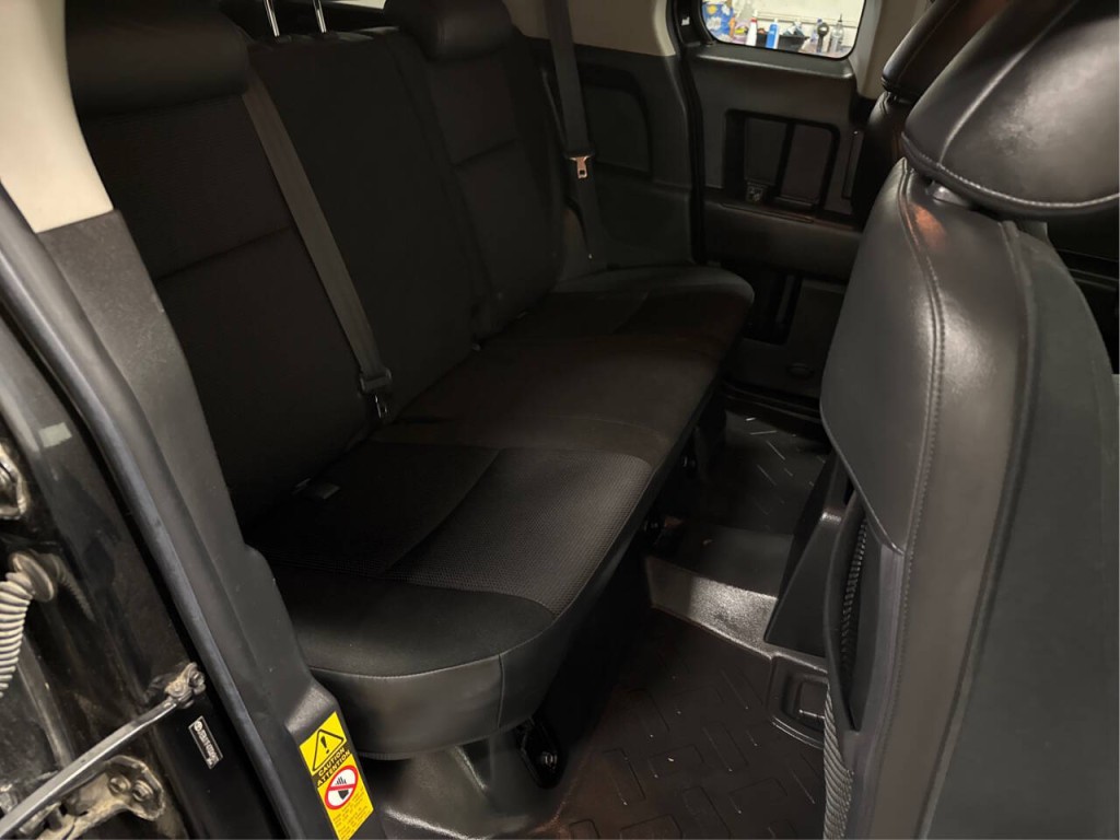 2007 Toyota FJ Cruiser Image 13