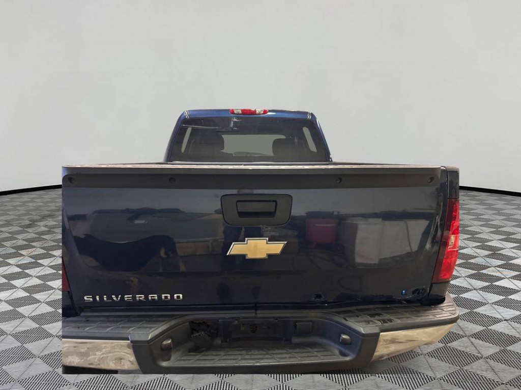 2008 Chevrolet Silverado 1500 Image 3