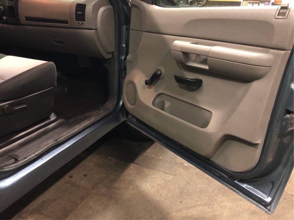 2007 Chevrolet Silverado 1500 Image 13