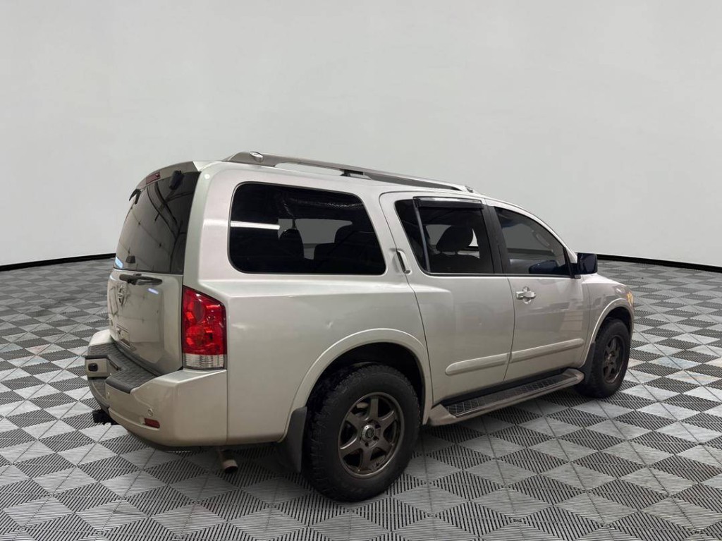 2012 Nissan Armada Image 2