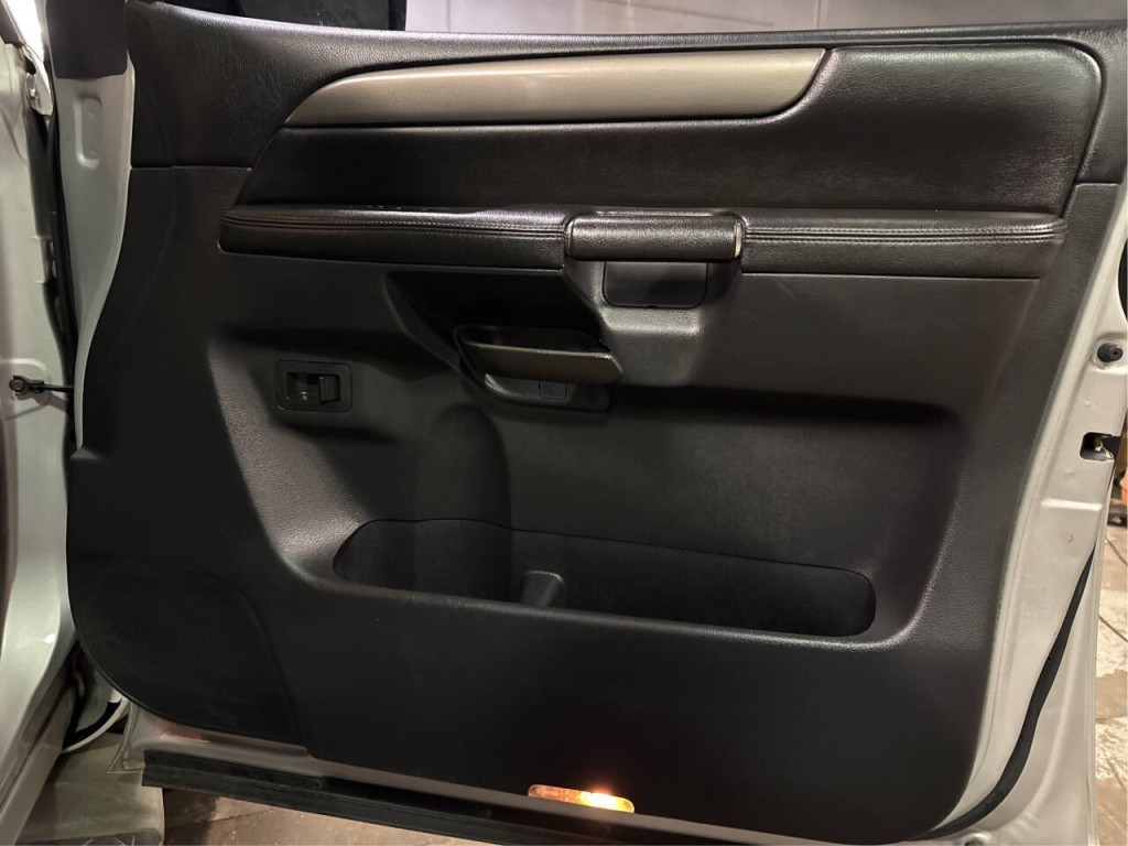 2012 Nissan Armada Image 20