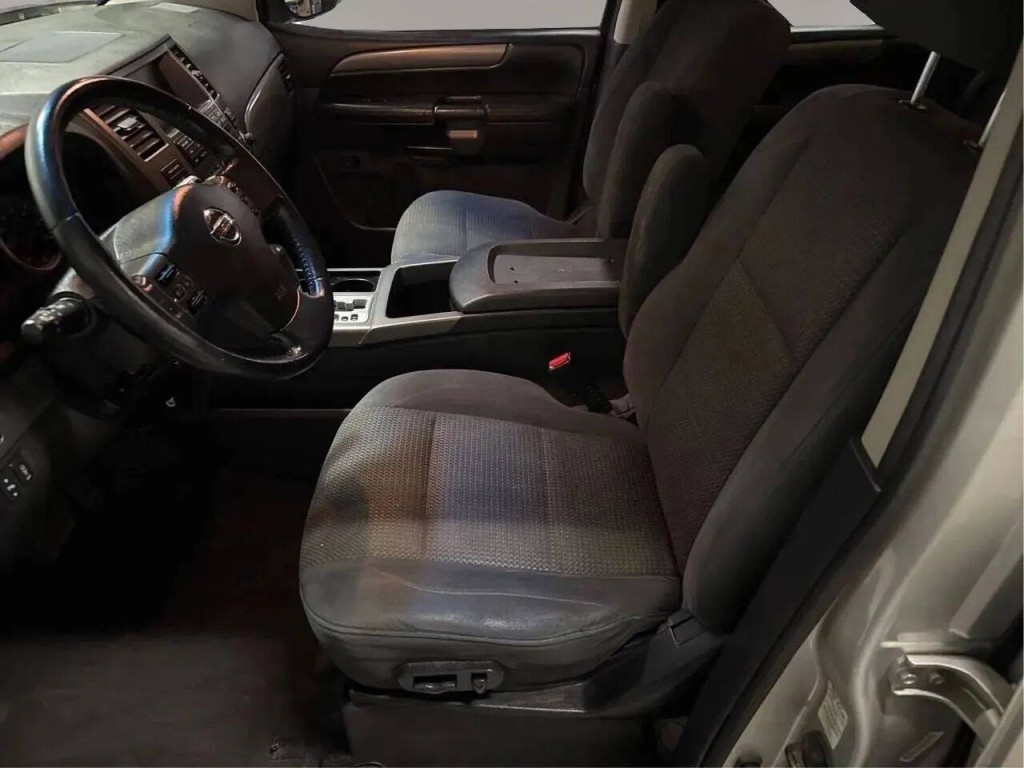 2012 Nissan Armada Image 9