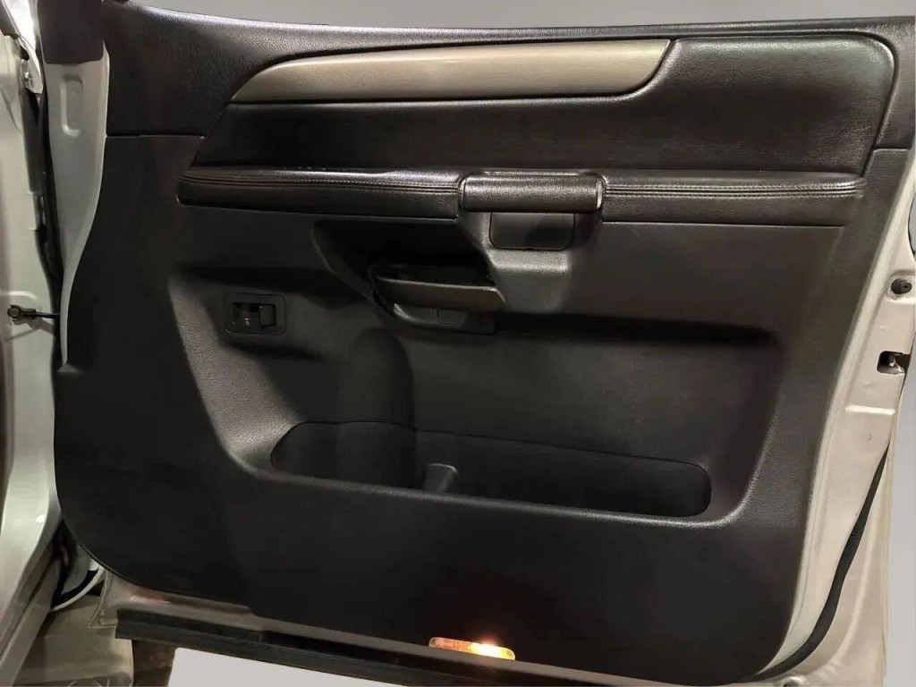 2012 Nissan Armada Image 20