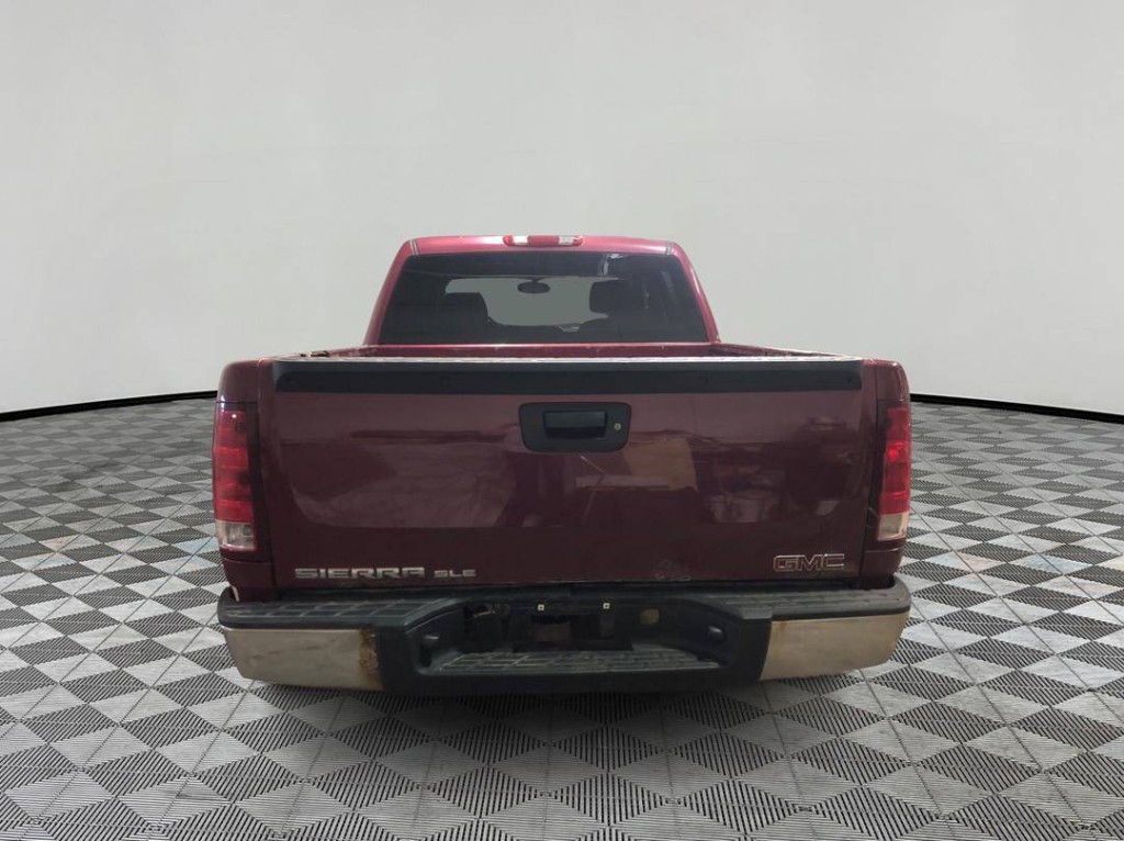 2007 GMC Sierra 1500 Image 2