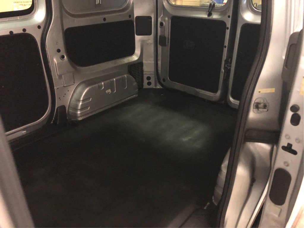 2019 Nissan NV200 Image 10